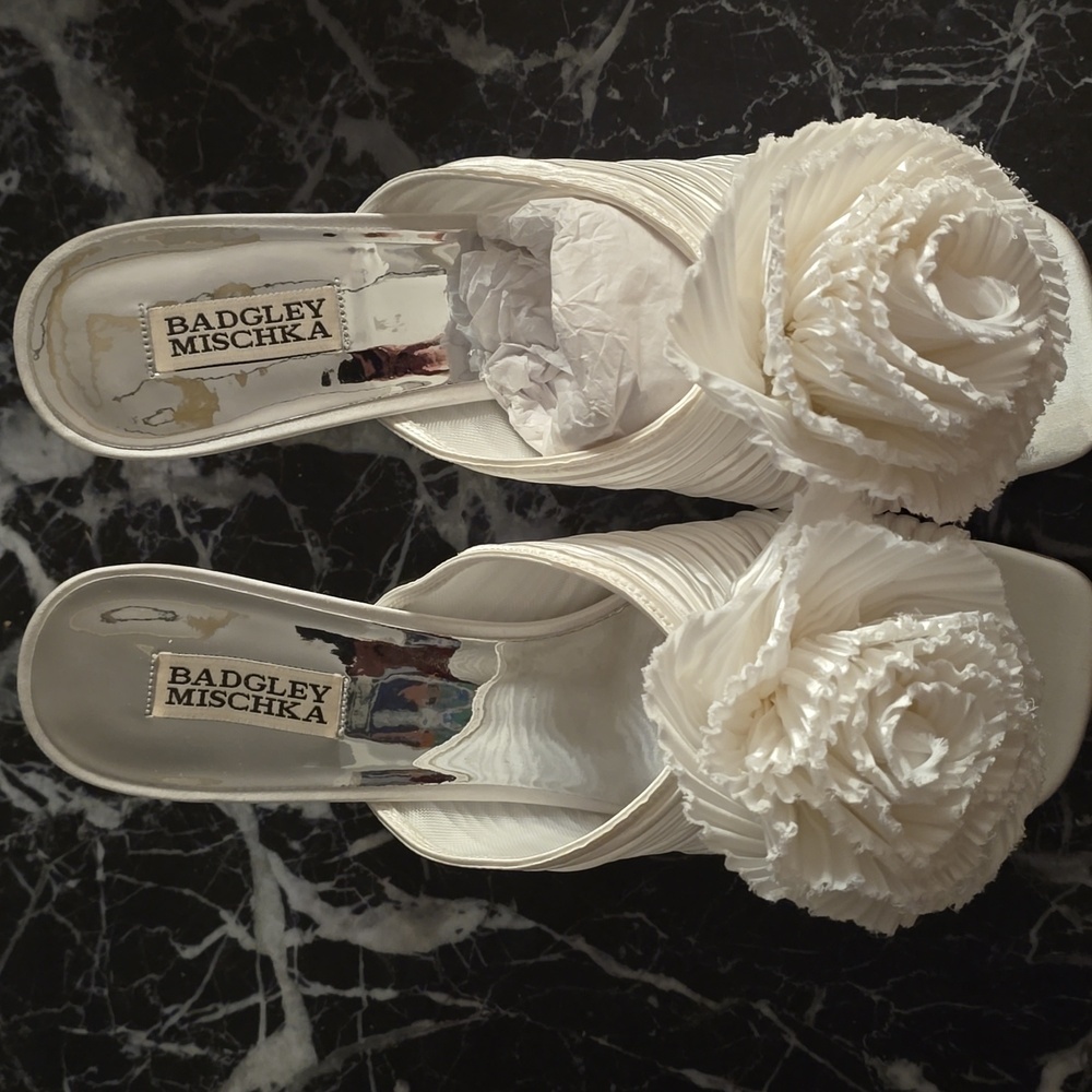 Badgley Mischka Blythe Rosette Heels, Size 7 & 10 - Picture 9 of 16